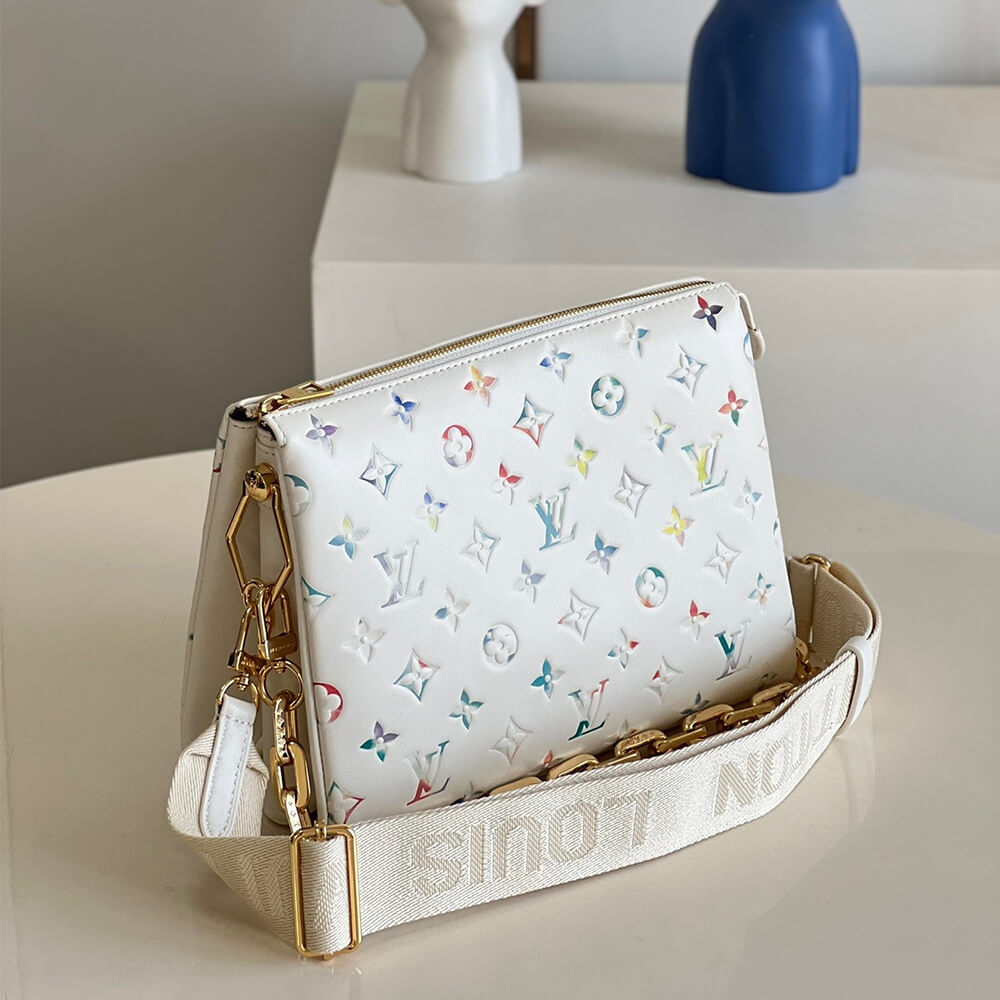LV  Coussin PM