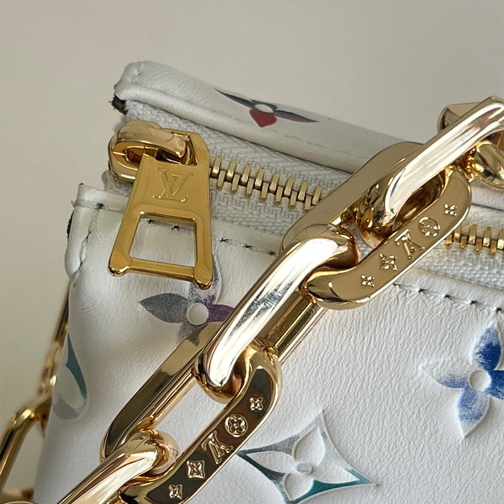 LV  Coussin PM