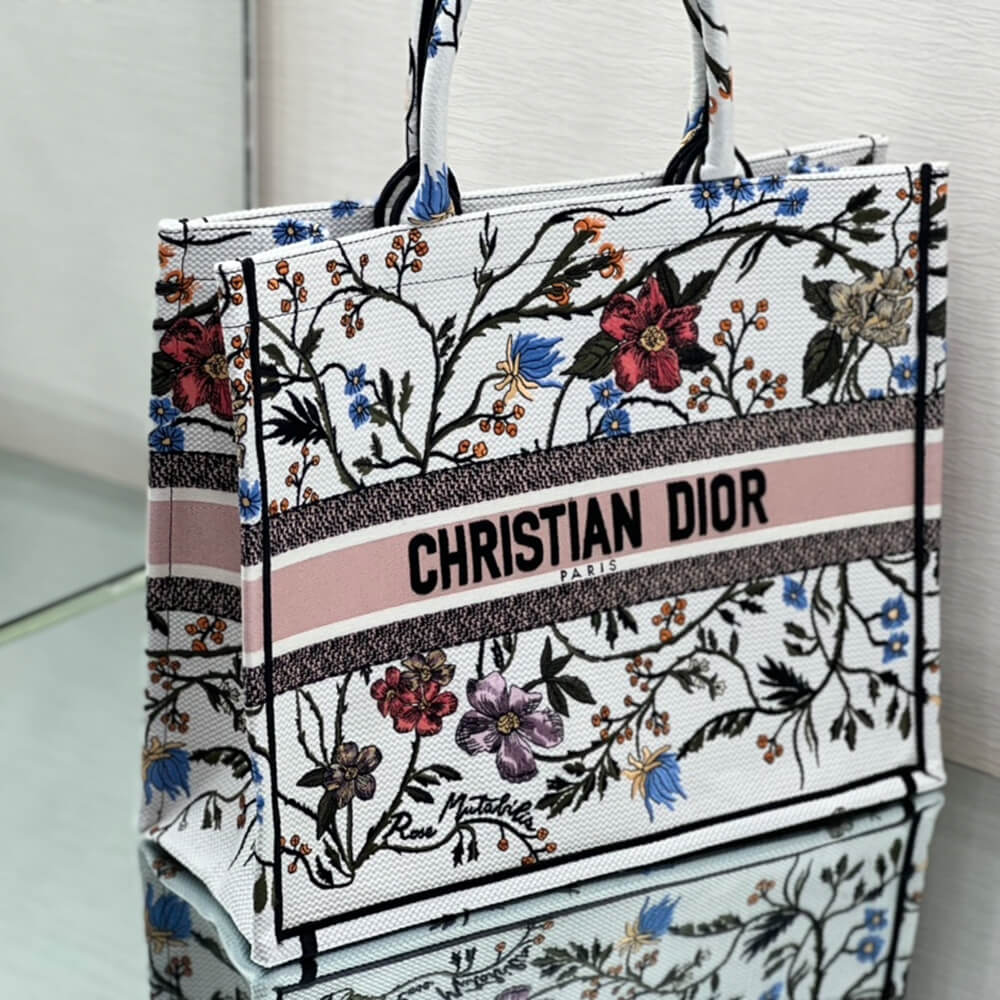large D*or book tote