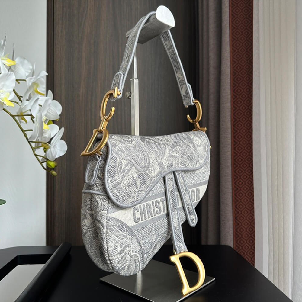 D*or saddle bag