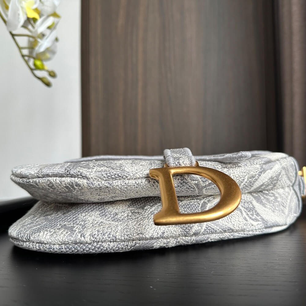 D*or saddle bag