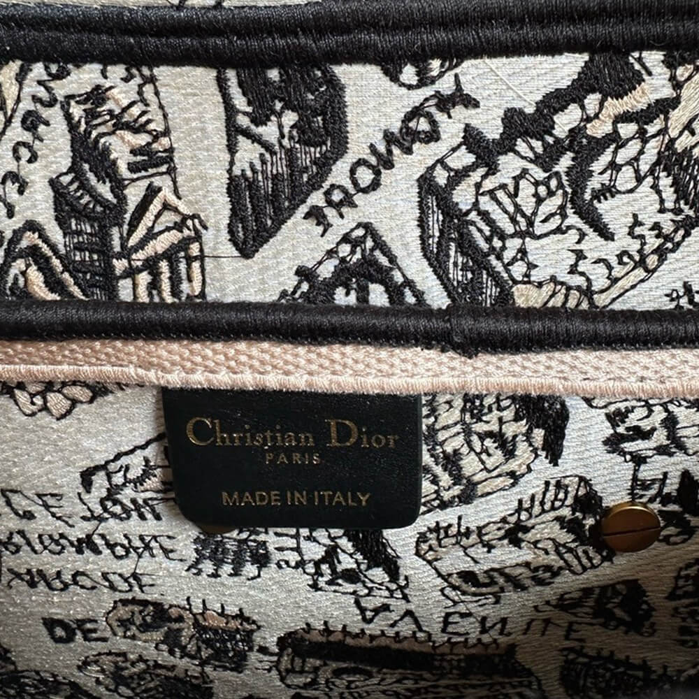 D*or saddle bag