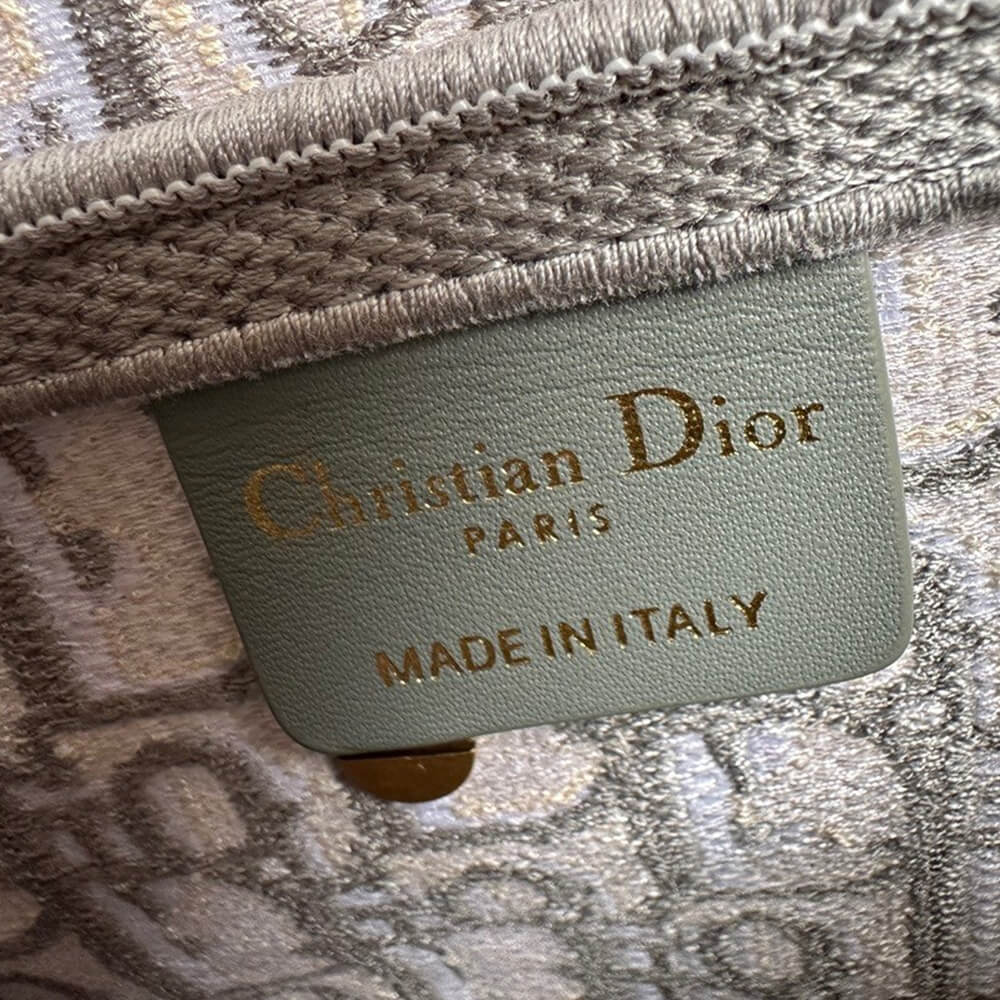 D*or saddle bag