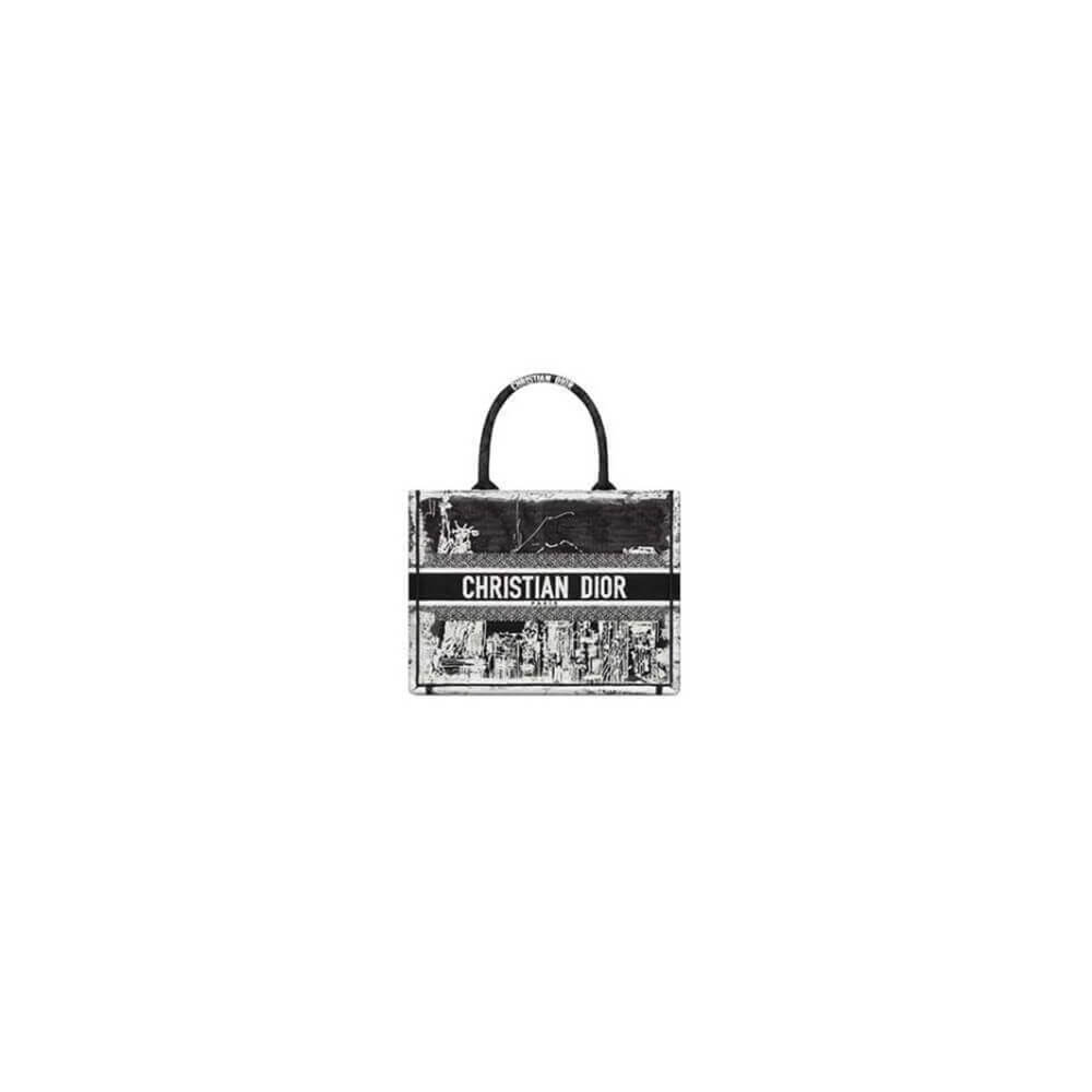 medium D*or book tote